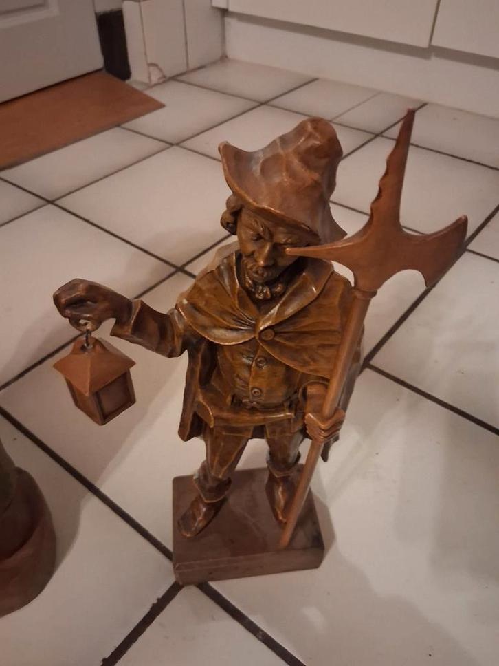 Houten beelden: Man met lantaarn, golfer, boer en boerin, Antiek en Kunst, Kunst | Beelden en Houtsnijwerken, Ophalen