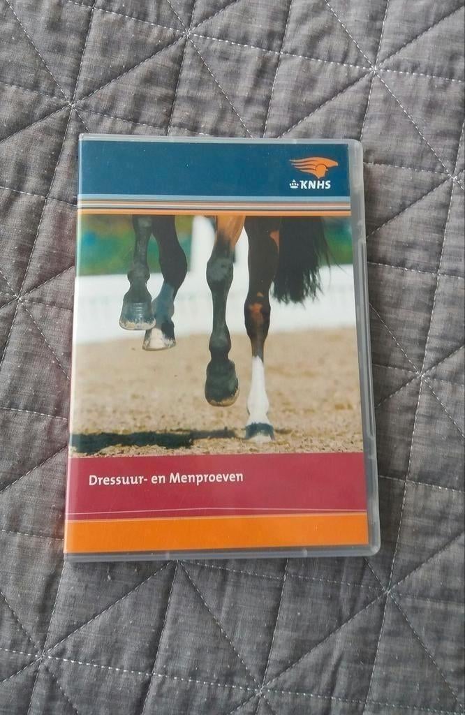 KNHS Dressuur en menproeven dvd, Dieren en Toebehoren, Ophalen of Verzenden, Zo goed als nieuw