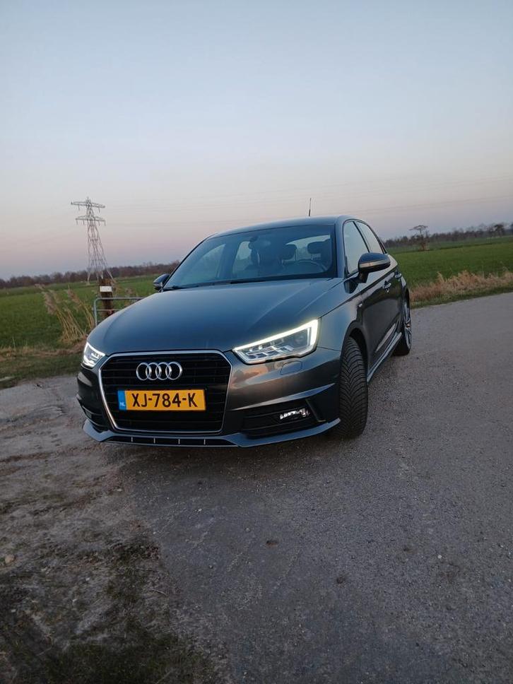 Audi A1 1.0 Tfsi 95pk 2019 Grijs, Auto's, Audi, Particulier, A1, Benzine, Hatchback, Handgeschakeld, Origineel Nederlands, Zilver of Grijs