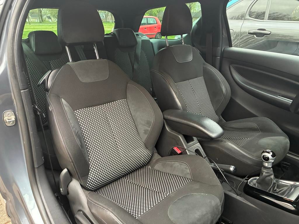 Citroën DS3 1.6 Hdif 2011 Grijs, Auto's, Citroën, Voorwielaandrijving, 28 km/l, 4 cilinders, Origineel Nederlands