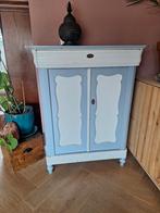 Antiek biedermeier kastje, Ophalen