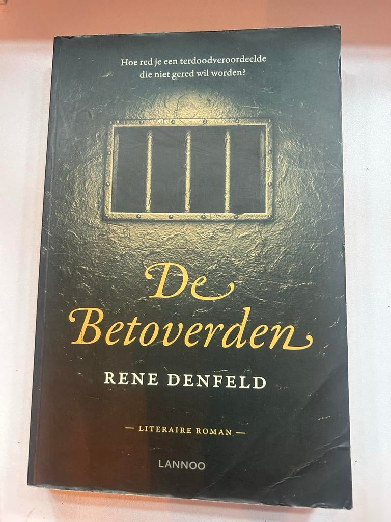 De Betoverden - Rene Denfeld (beschadigd), Ophalen, Gelezen
