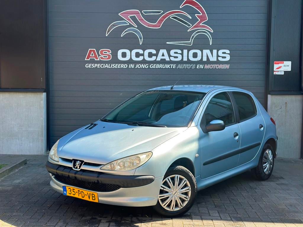 Peugeot 206 1.4 Pop' Art - APK - Elektr Ramen, Auto's, Voorwielaandrijving, 31 €/maand, 4 cilinders, Origineel Nederlands