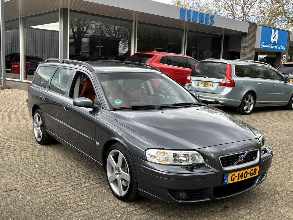 Volvo V70 2.5 R AWD 6 Speed + Atacama (bj 2004), Auto's, Volvo, 1651 kg, 2521 cc, Handgeschakeld, Vierwielaandrijving