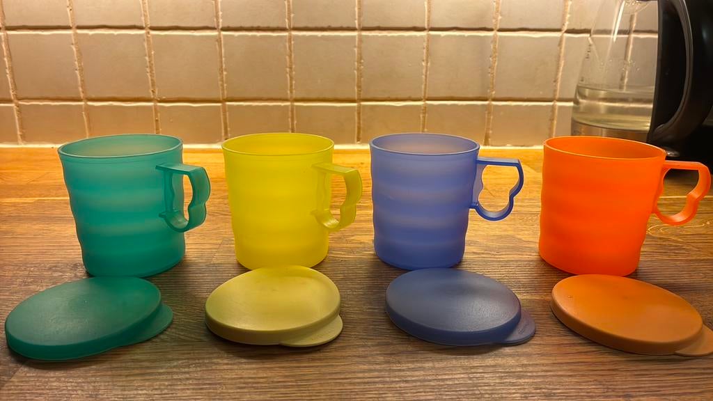 Tupperware bekers met deksels, Ophalen of Verzenden, Zo goed als nieuw, Beker of Kan