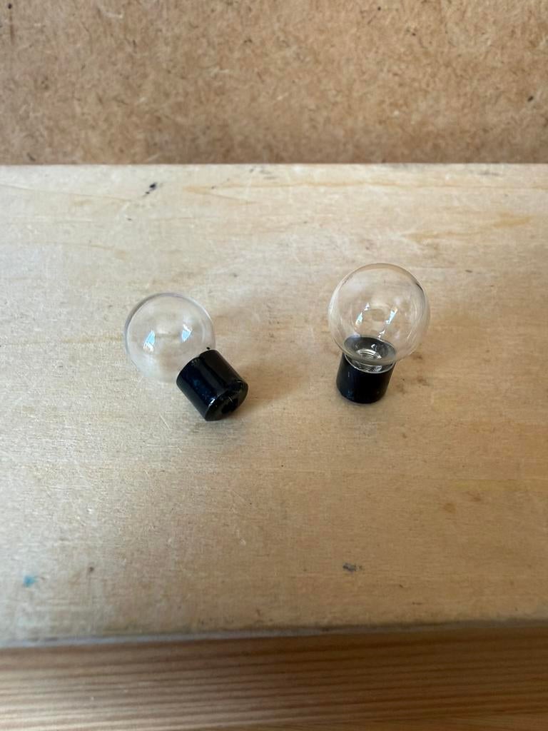 2x glazen bolletje lamp - hxb 2x1.2cm, Ophalen of Verzenden, Zo goed als nieuw, Poppenhuis