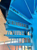 Stalen Spiltrap / Wenteltrap – 27 treden, Ophalen, Gebruikt, Trap, 4 meter of meer