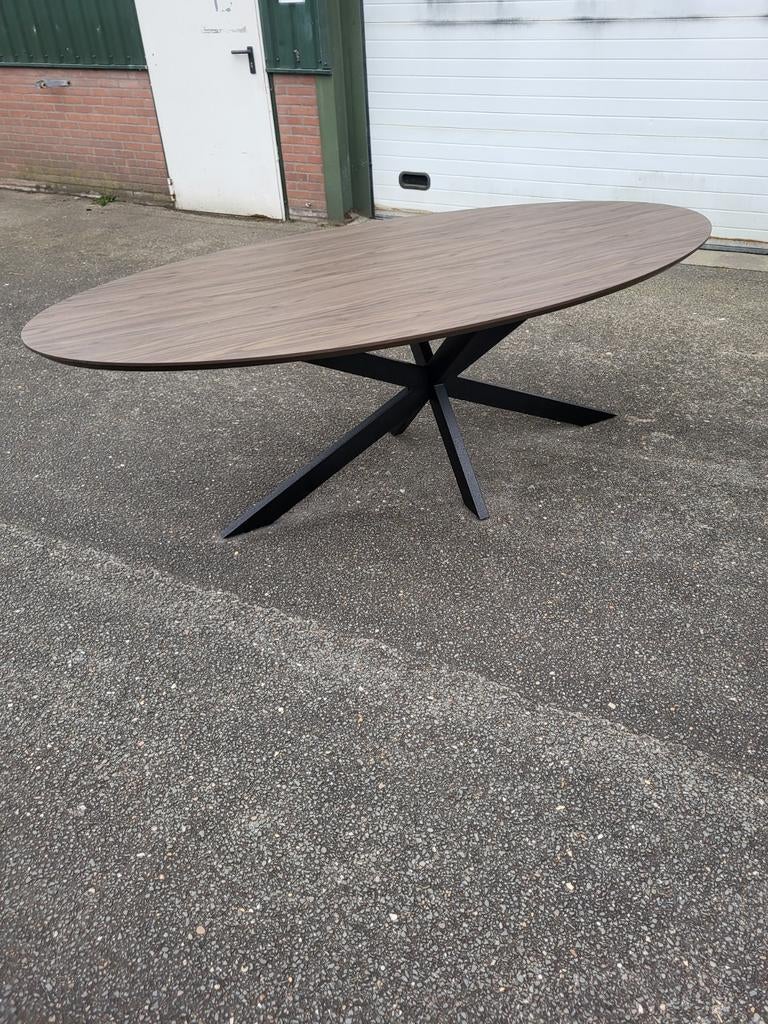 Ellipsvormige tafel zgan bruin hout print gelamineerde top., 200 cm of meer, Zo goed als nieuw, Rechthoekig, 50 tot 100 cm