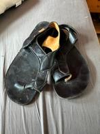 Barefoot Tikki Zwarte leren sandalen maat 41, Kleding | Dames, Schoenen, Ophalen of Verzenden, Gedragen, Zwart, Sandalen of Muiltjes