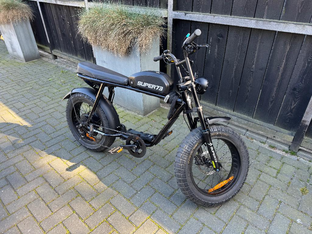 Super73 Fatbike Obsidian Black, Zo goed als nieuw, 59 cm of meer, 50 km per accu of meer, Ophalen