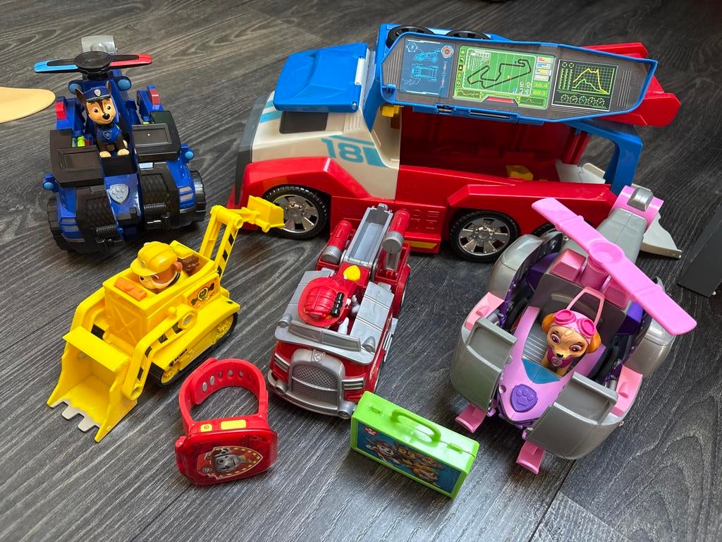 Paw Patrol diverse auto’s, bus en horloge, Ophalen, Gebruikt