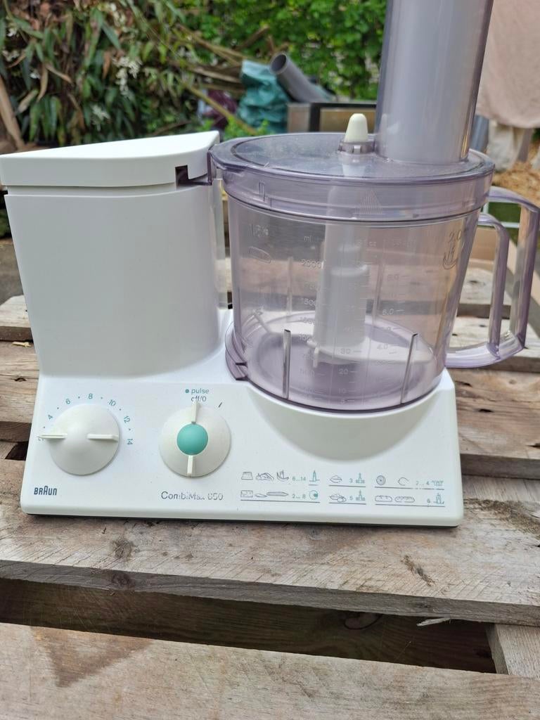Braun keukenmachine, Witgoed en Apparatuur, Keukenmixers, 1 tot 2 liter, Ophalen of Verzenden, Gebruikt, 3 snelheden of meer