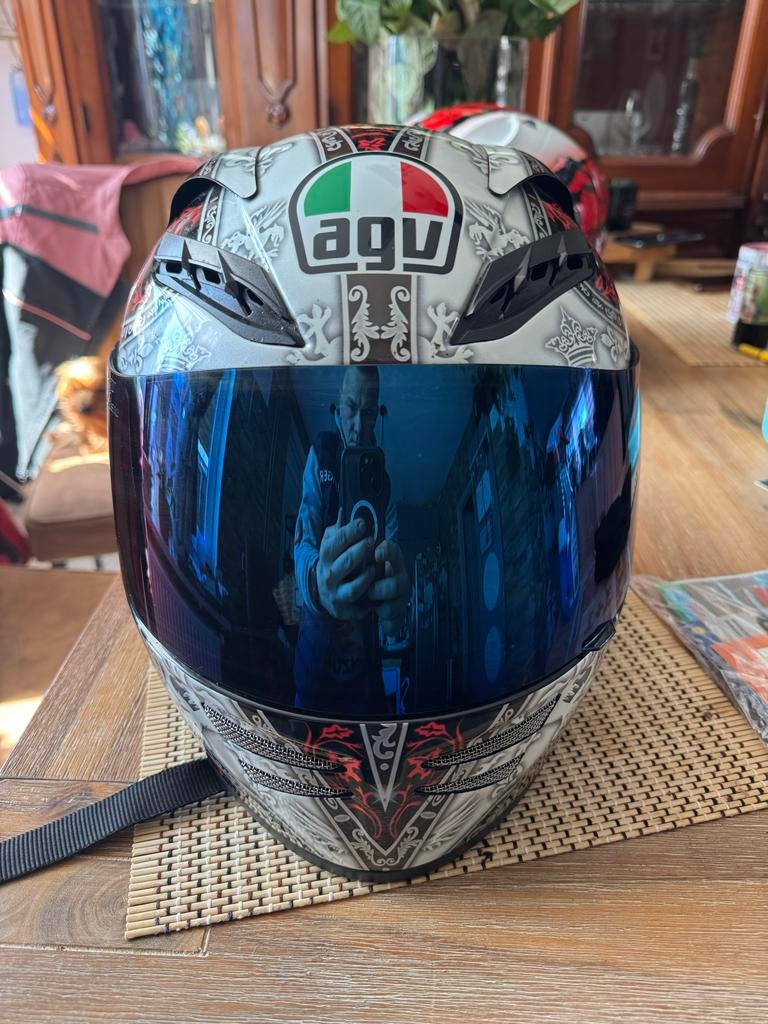 AGV Integraalhelm met uniek design, Motoren, Kleding | Motorhelmen, M, Heren, Ophalen of Verzenden, Tweedehands