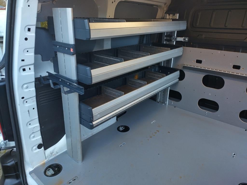 Bott Schappen kast kleine bestelauto, Ophalen