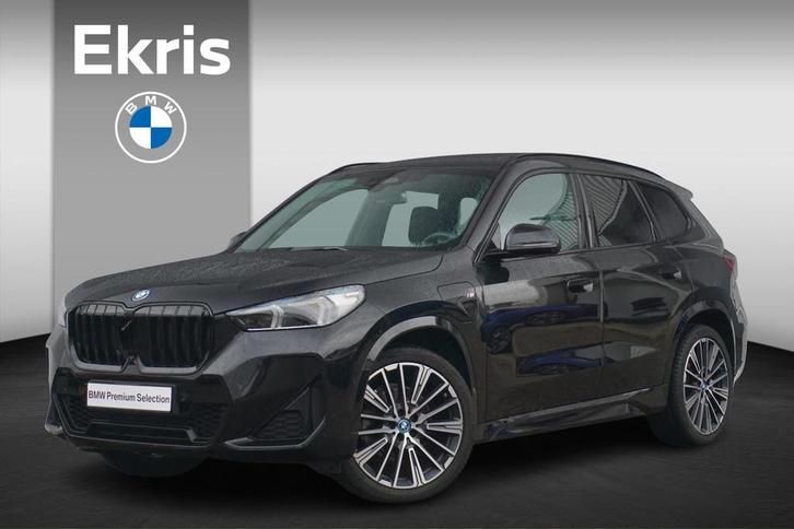BMW X1 xDrive25e M Sportpakket 20'' / Panoramadak / Head-Up, Auto's, BMW, Bedrijf, Te koop, X1, 4x4, Alarm, Bochtverlichting, Dakrails