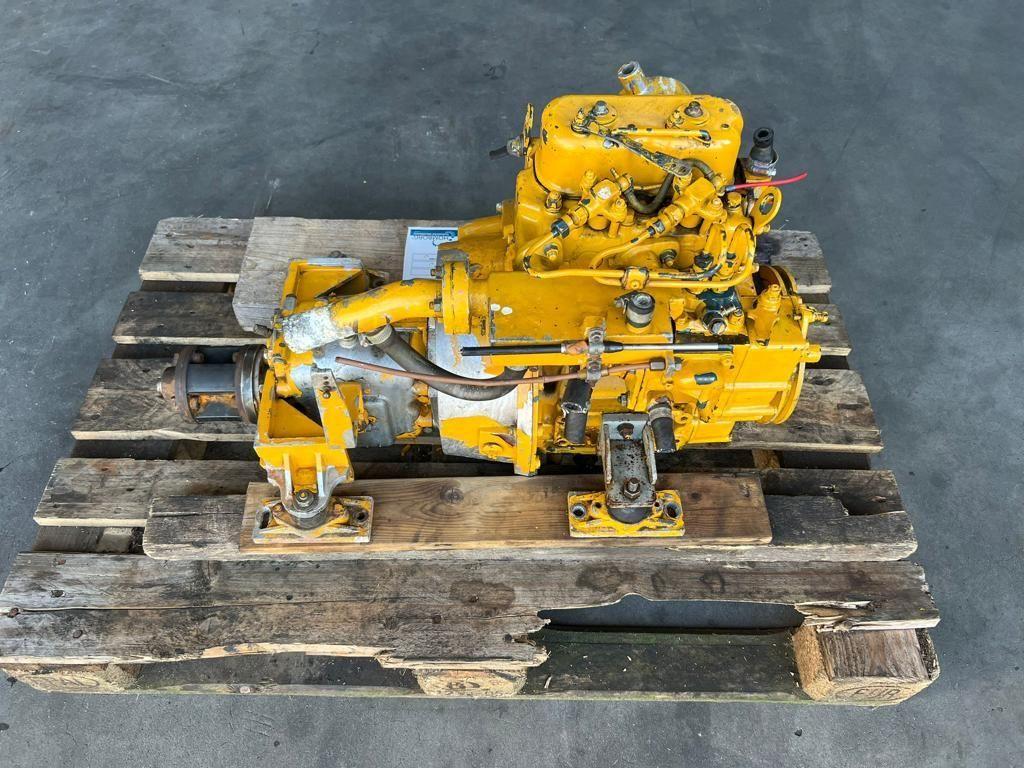 Kubota 2 cilinder 9 PK Marine Motor met ZF Keerkoppeling, Ophalen of Verzenden