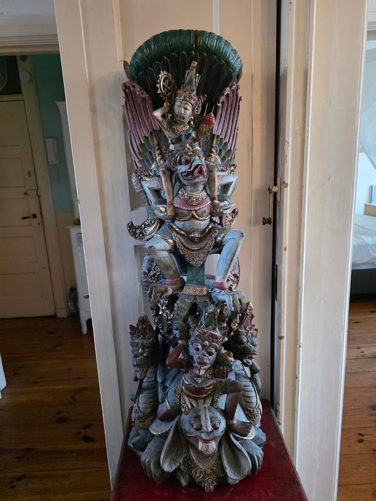 Balinees,  Garuda beeld. Gemaakt van hout, Ophalen of Verzenden, Zo goed als nieuw