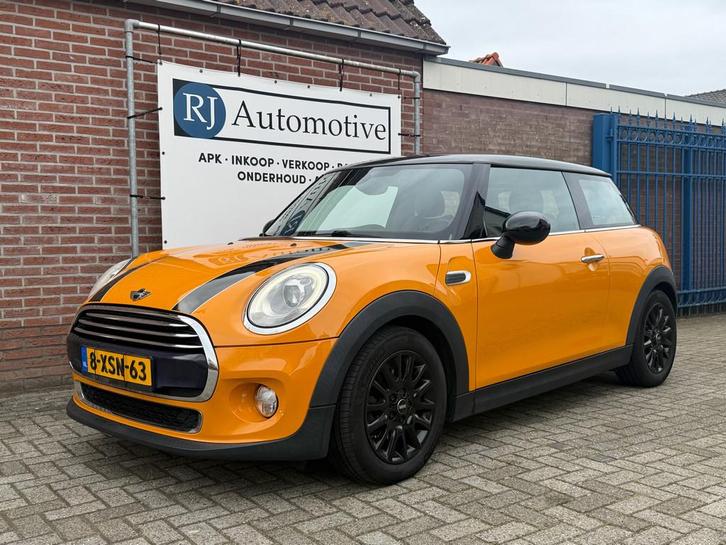 MINI Cooper 1.5 Cpr 1stBorn Ed. APK/NAP/NAVI (bj 2014), Auto's, Mini, Bedrijf, Te koop, Cooper, ABS, Airbags, Airconditioning