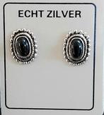Zilveren aparte oorknopjes met zwarte steen nieuw, Zwart, Nieuw, Ophalen of Verzenden, Knopjes of Stekers