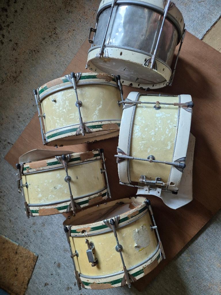 5 oude fanfare trommels voor decoratie 21cm hoog, Antiek en Kunst, Ophalen