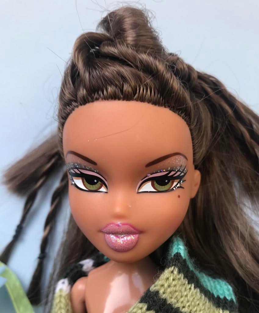 2001 Bratz Wintertime Wonderland Yasmin, Verzamelen, Poppen, Ophalen of Verzenden, Zo goed als nieuw