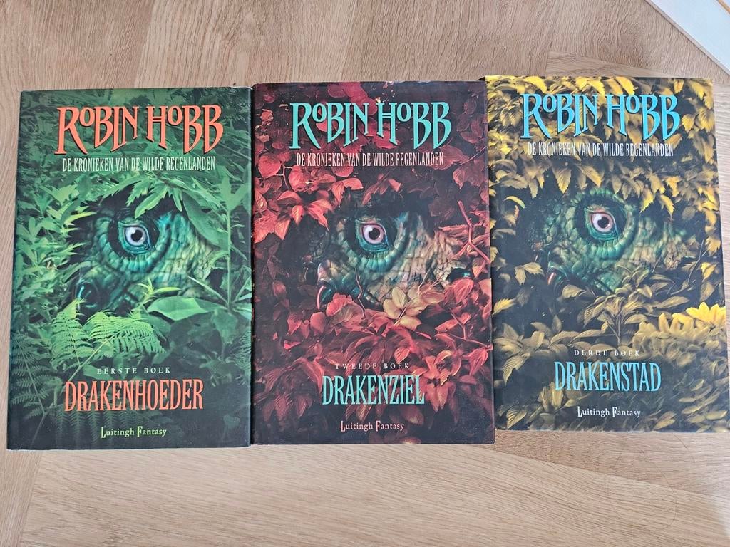 Robin Hobb: Kronieken van de Wilde Regenlanden 1-3 Hardcover, Boeken, Ophalen of Verzenden, Gelezen