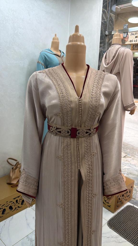 Marokkaanse takshita set: moeder & 2 dochters (eenmalig gedr, Maat 38/40 (M), Overige typen, Beige, Ophalen of Verzenden