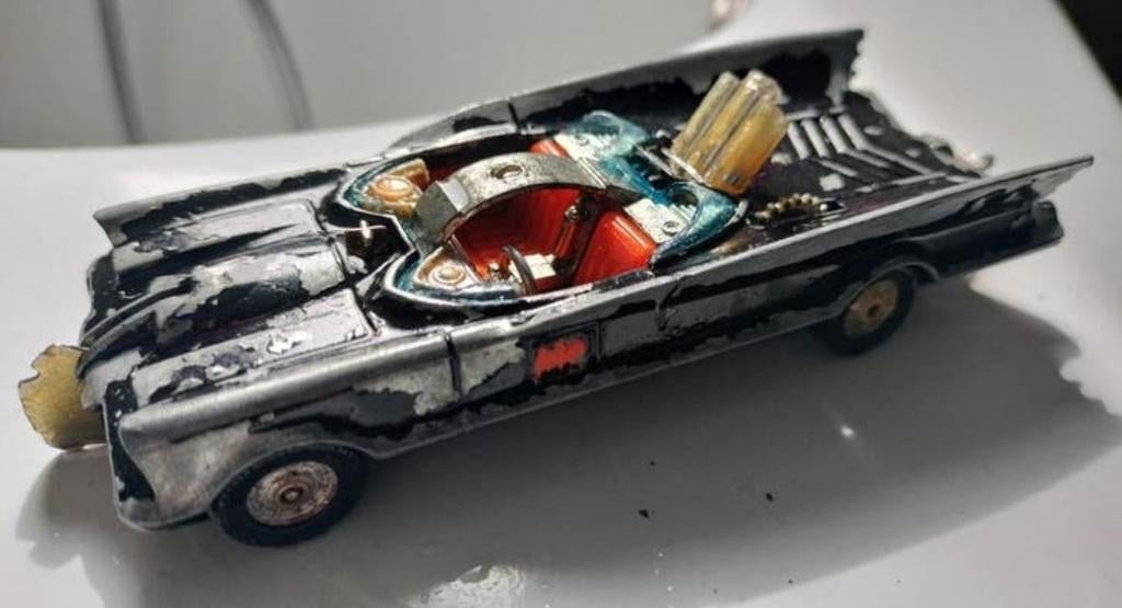 CORGI TOYS stevig gebruikte BATMAN BATMOBILE, Ophalen of Verzenden, Gebruikt, Auto, Corgi