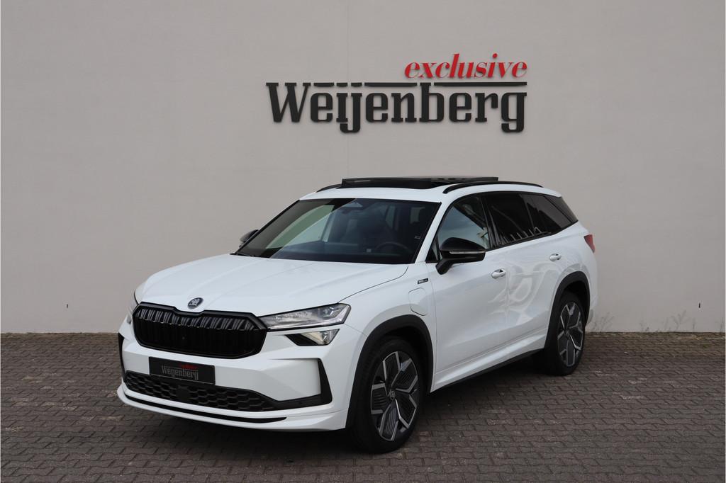 Skoda Kodiaq 1.5 TSI PHEV Sportline Business Panorama LED, Auto's, 12 maanden, 4 cilinders, Wit, Bedrijf