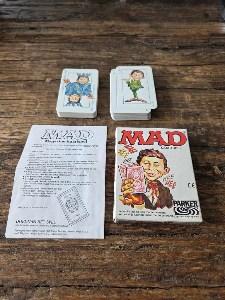 MAD kaartspel compleet met spelregels, Hobby en Vrije tijd, Ophalen of Verzenden