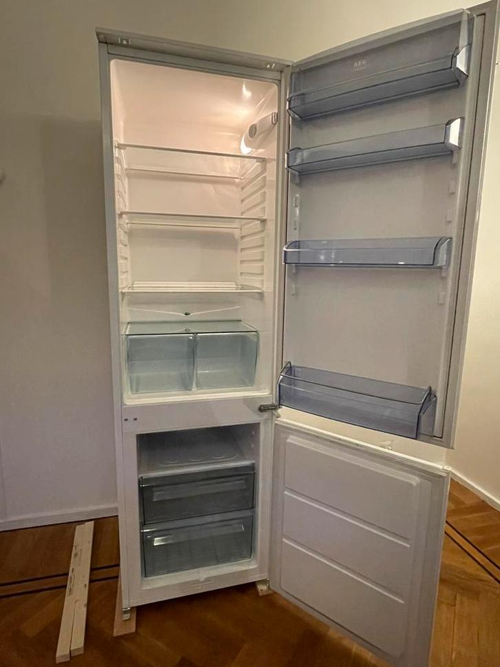 AEG electrolux inbouw koelvries combinatie, Witgoed en Apparatuur, Koelkasten en IJskasten, Gebruikt, Met aparte vriezer, 200 liter of meer