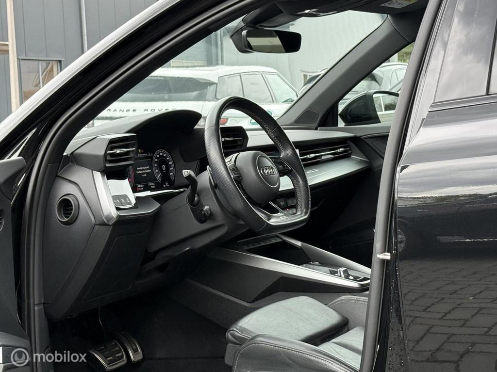 Audi A3 Sportback 40 TFSI e S edition ACC/B&O/Ambient/Leder, Auto's, Audi, 1535 kg, Zwart, Leder, 71 km/l