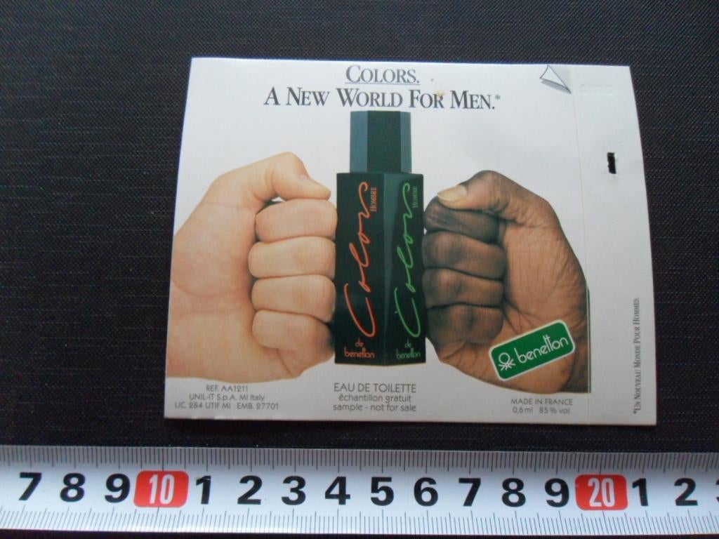 sticker BENETTON Colors, a new world for men, Verzamelen, Ophalen, Zo goed als nieuw