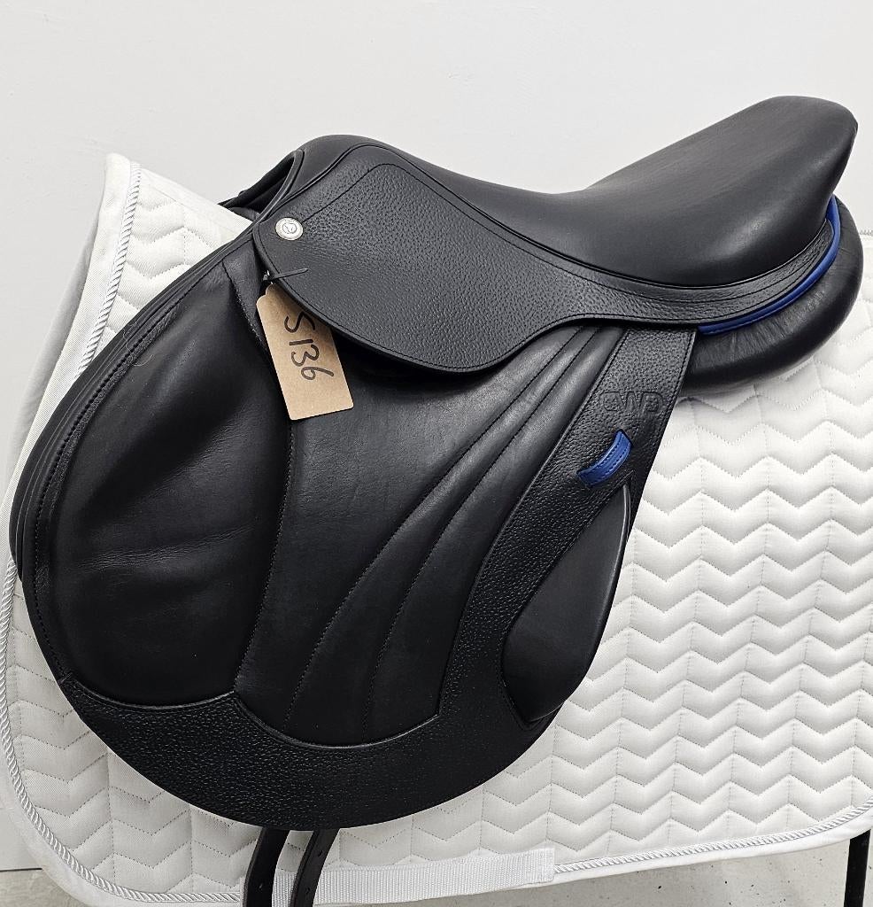 Kinderzadels - Ponyzadels CWD Ikonic Passier 15,5 - 16,5, Dieren en Toebehoren, Ophalen of Verzenden, Gebruikt, Springen