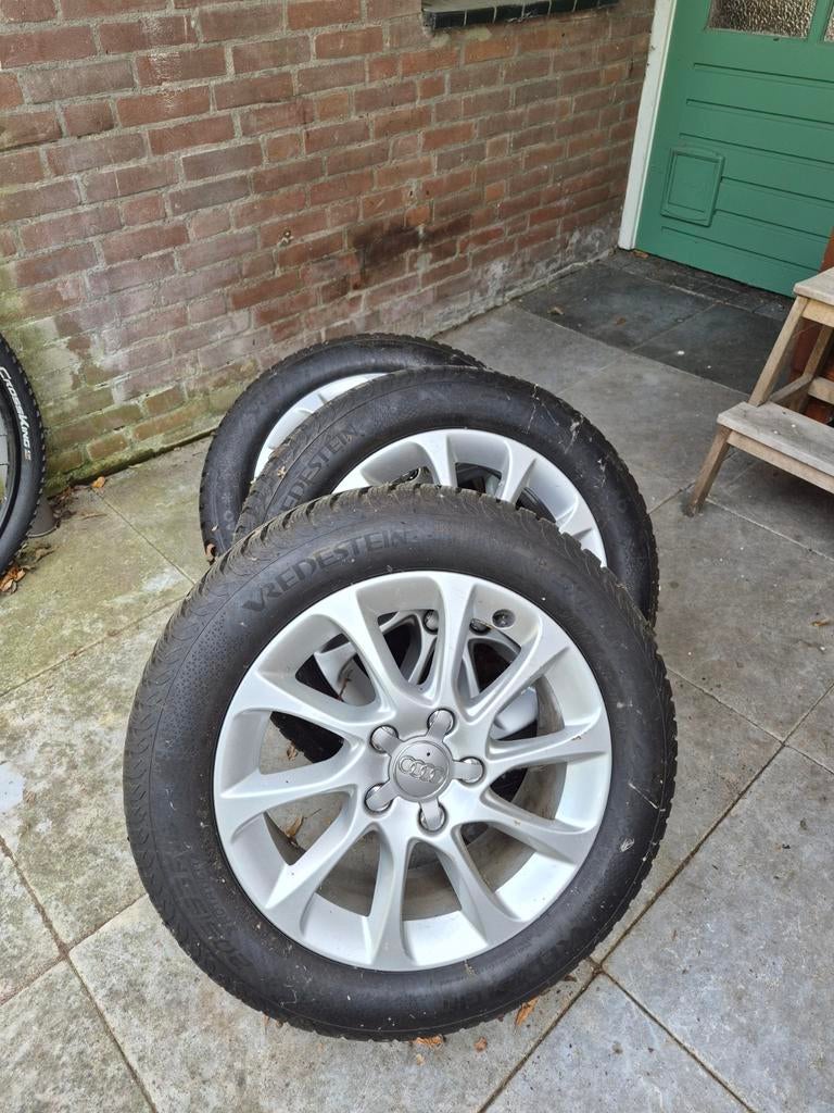 Originele Audi velgen met winterbanden, Auto-onderdelen, Banden en Velgen, Ophalen, Velg(en), 16 inch, 205 mm