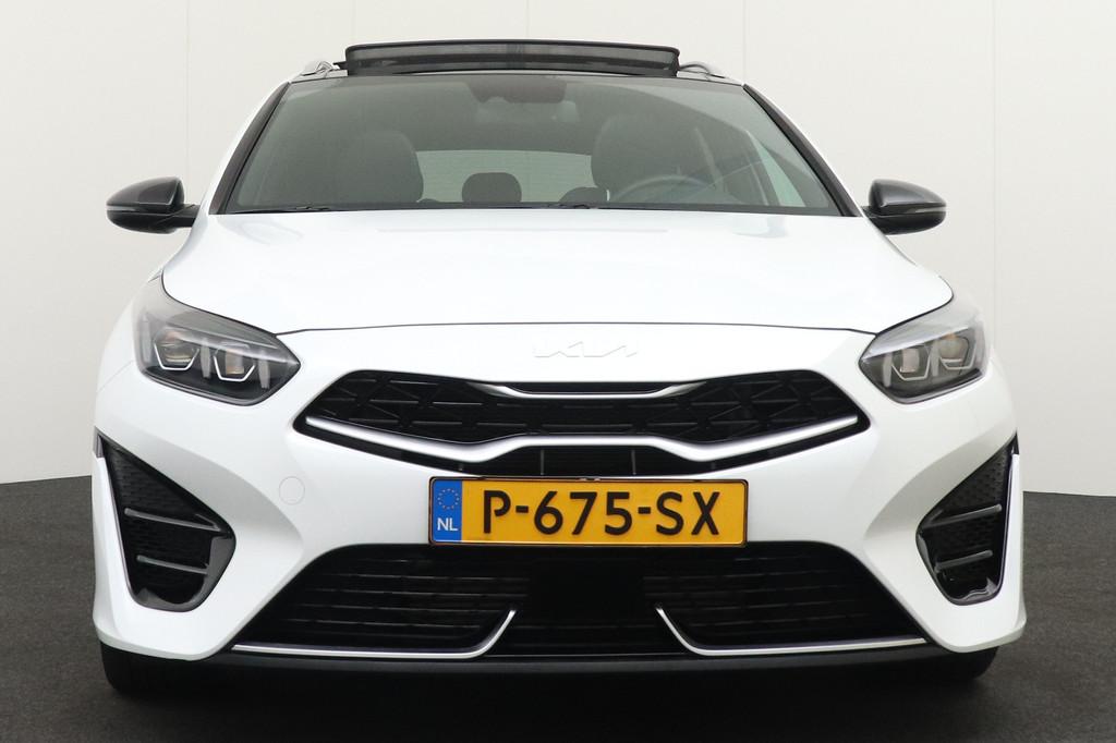 Kia Ceed Sportswagon 1.5 160 PK Aut. GT-Line Pano-dak Camera, Gebruikt, 4 cilinders, Wit, Origineel Nederlands