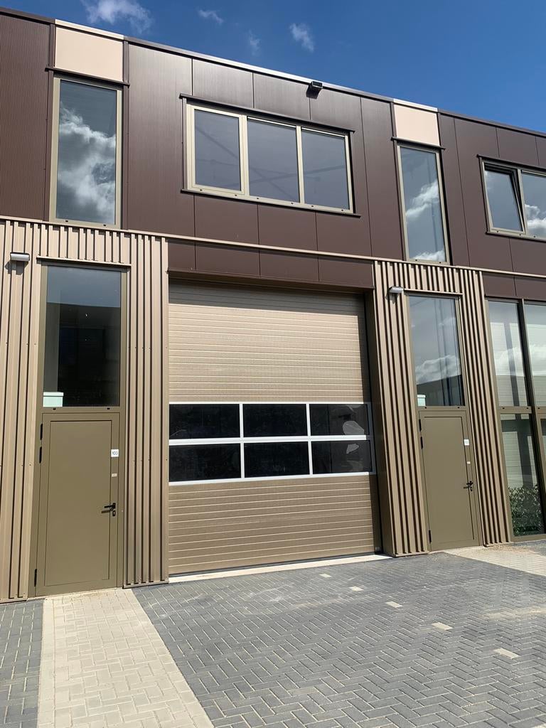 Te koop/ te huur bedrijfs kantoorruimte, Bedrijfsruimte