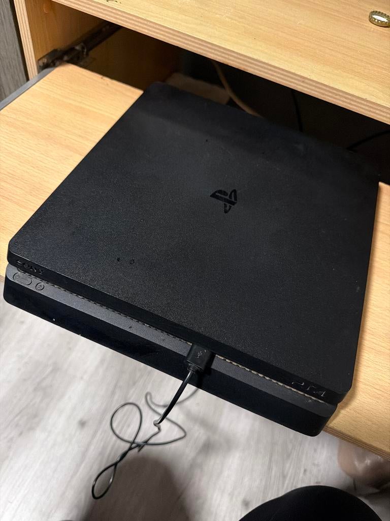 Sony PlayStation 4 Slim 500 gb, Ophalen of Verzenden, Gebruikt, Zonder controller, Slim