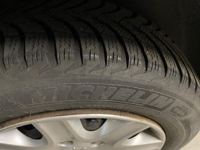 winterbanden op stalenvelg 185/65 r15, Auto-onderdelen, Banden en Velgen, Gebruikt, 15 inch, Banden en Velgen, Personenwagen