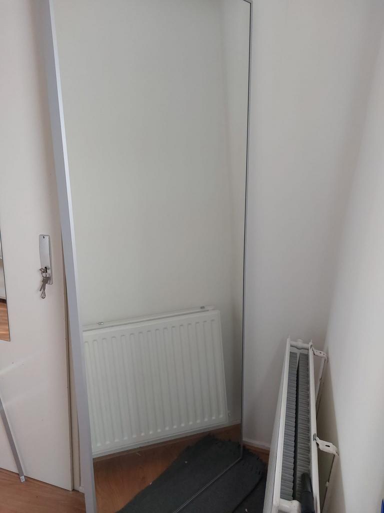 Hovet Ikea spiegel, Huis en Inrichting, Woonaccessoires | Spiegels, Ophalen, Zo goed als nieuw, 75 tot 100 cm, 150 tot 200 cm