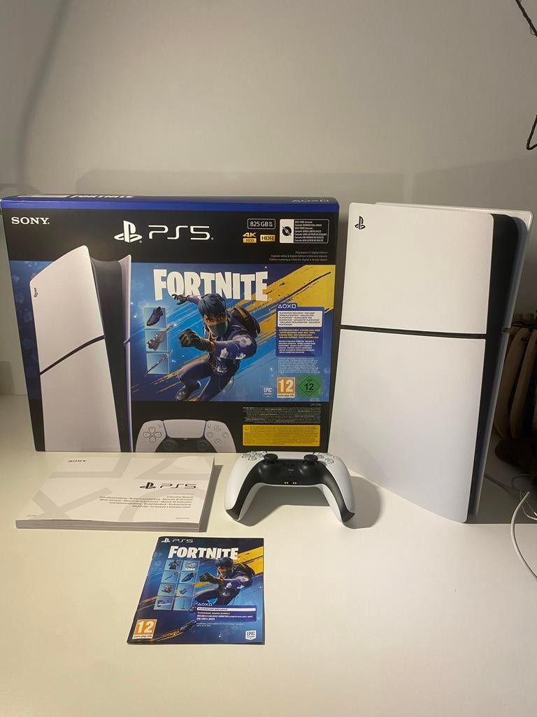 PlayStation 5 Digital Edition 825GB + Fortnite Bundel, Spelcomputers en Games, Ophalen of Verzenden, Zo goed als nieuw, Playstation 5 Digital