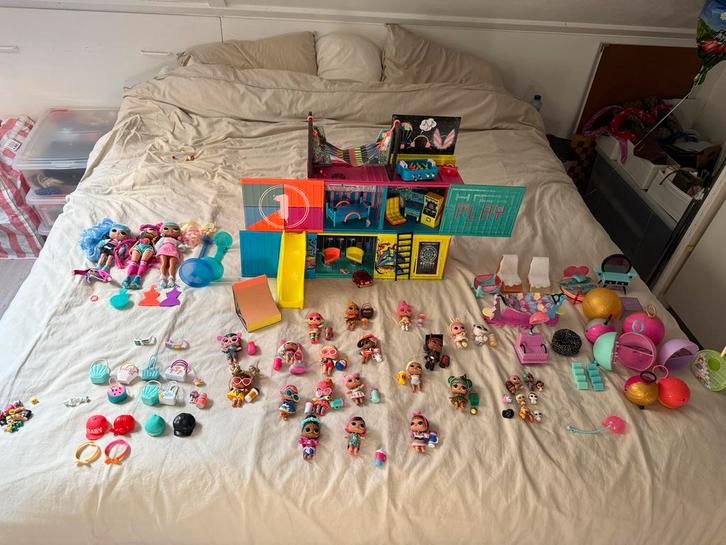Grote LOL Surprise set: Huis, poppen en accessoires, Kinderen en Baby's, Speelgoed | Poppen, Zo goed als nieuw, Overige typen