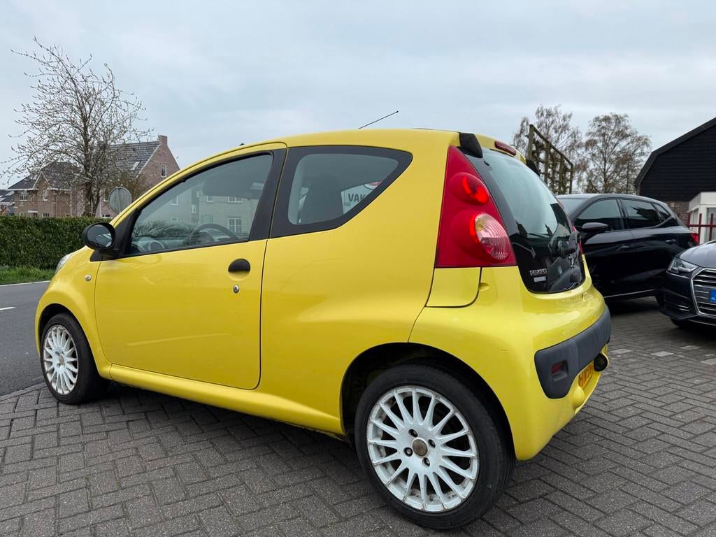 Peugeot 107 1.0-12V XR, Auto's, Peugeot, Voorwielaandrijving, Stof, Zwart, Overige kleuren