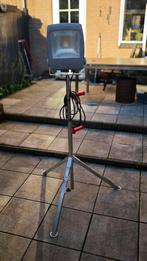 Bouwlamp LED op statief - Krachtige verlichting, Doe-het-zelf en Verbouw, Gebruikt, Met statief, Ophalen of Verzenden, Lamp met armatuur