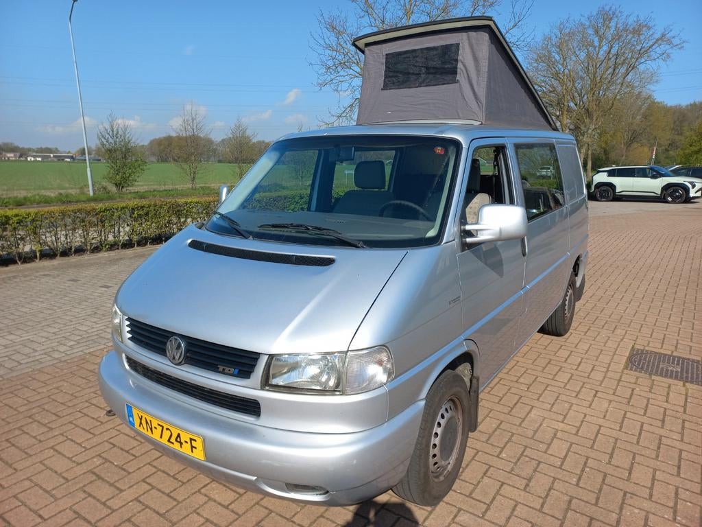 Volkswagen Transporter T4 Camper  5 Cilinder Cruis Opendak, Auto's, Voorwielaandrijving, Stof, Overige carrosserieën, Origineel Nederlands