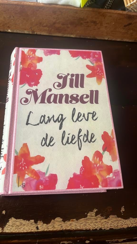 Lang leve de liefde - Jill Mansell (Roman), Ophalen of Verzenden, Gelezen, Nederland