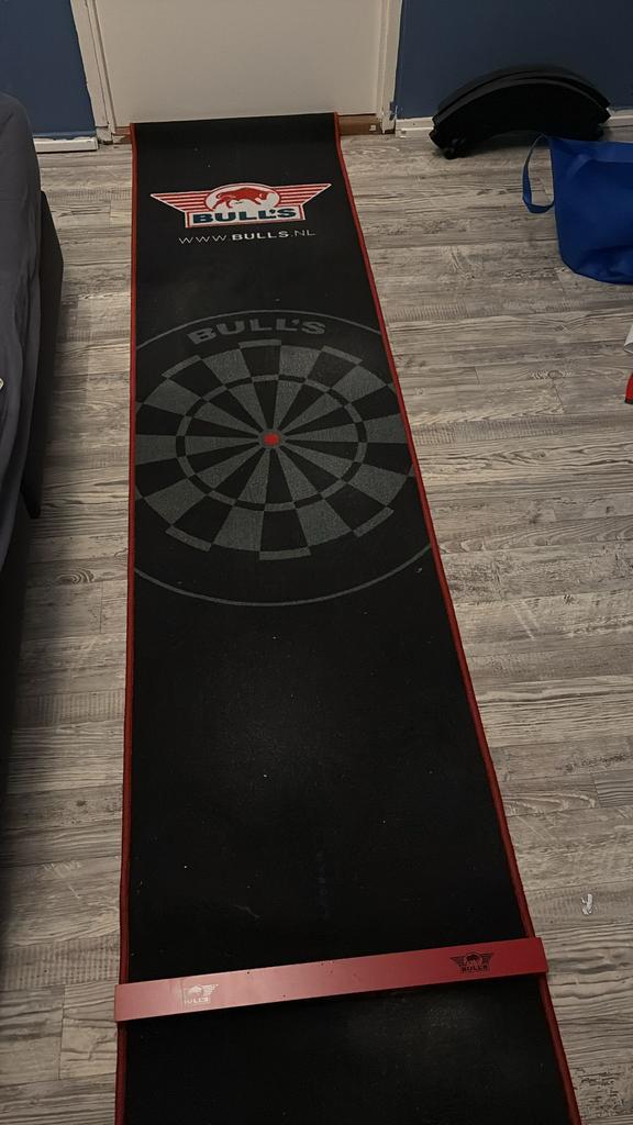 Dartmat met oche, Sport en Fitness, Darts, Ophalen, Gebruikt, Dartbord