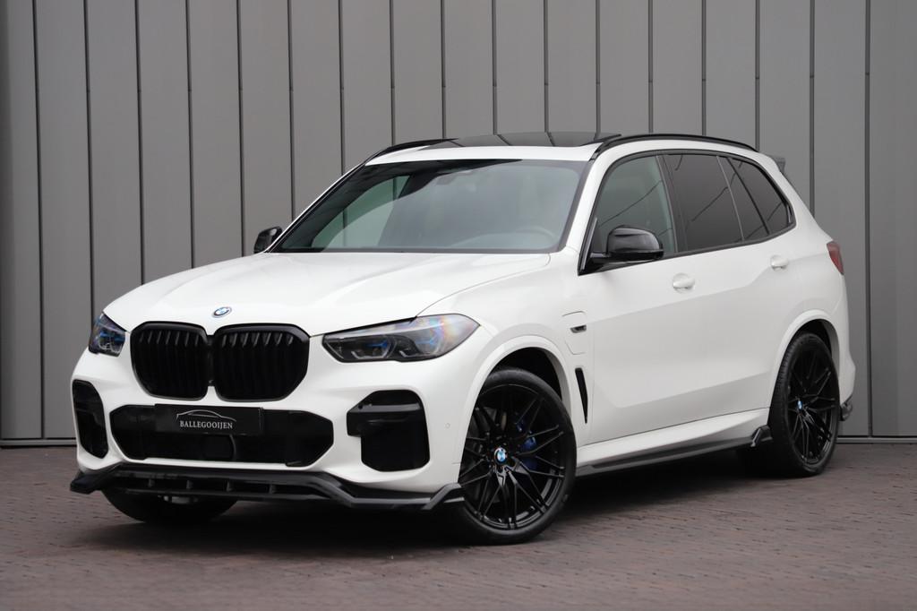 BMW X5 xDrive45e M | 394PK | Luchtvering | Head-up | Massage, Auto's, BMW, Adaptive Cruise Control, Gebruikt, 394 pk, Met garantie (alle)