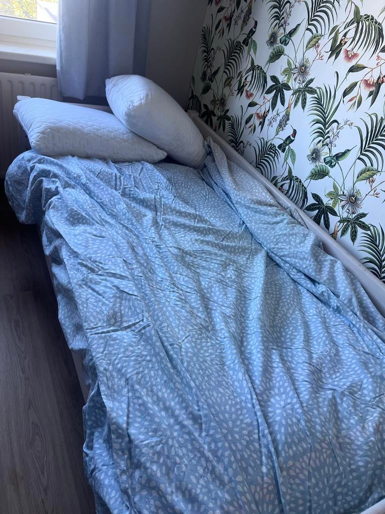 Wit bed, Huis en Inrichting, Slaapkamer | Bedden, Gebruikt, Eenpersoons, Overige maten, Hout, Wit, Ophalen