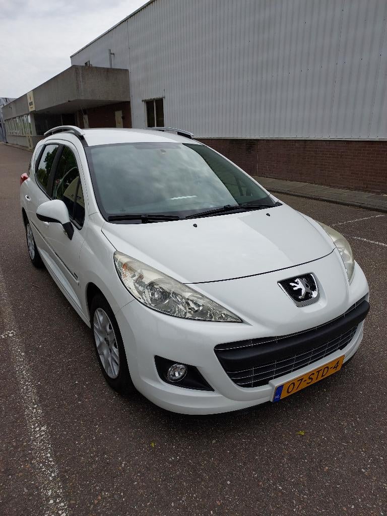 Peugeot 207 1.4 VTI 16V SW 2011 Wit, Voorwielaandrijving, Euro 5, Stof, Zwart